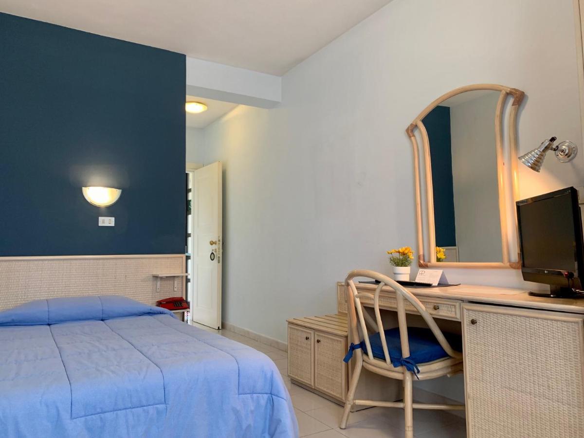 River Park Hotel Амеля Екстериор снимка