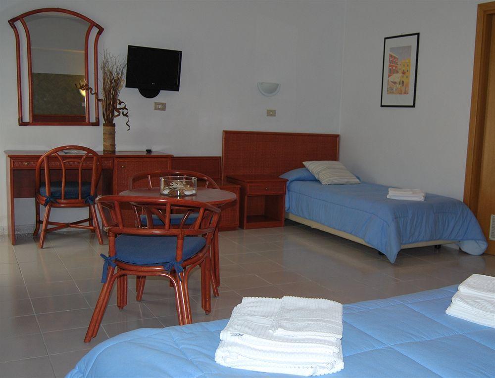 River Park Hotel Амеля Екстериор снимка
