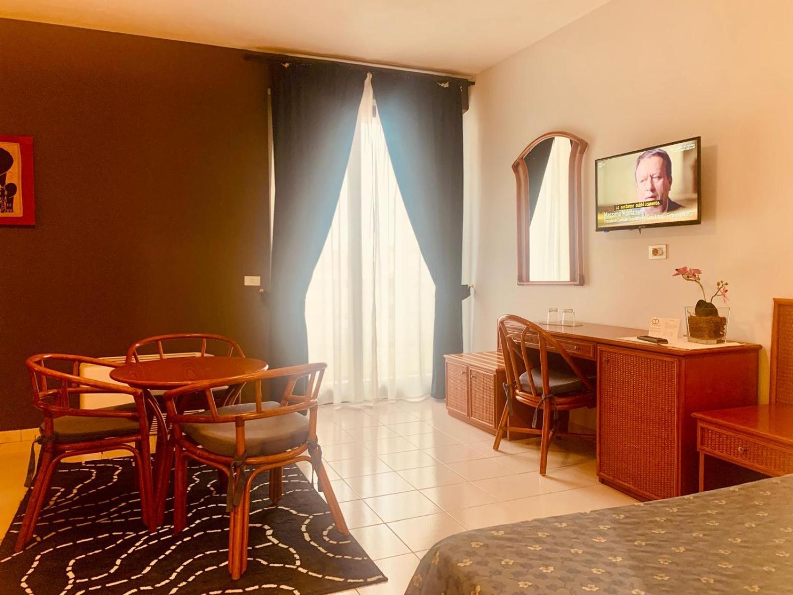 River Park Hotel Амеля Екстериор снимка