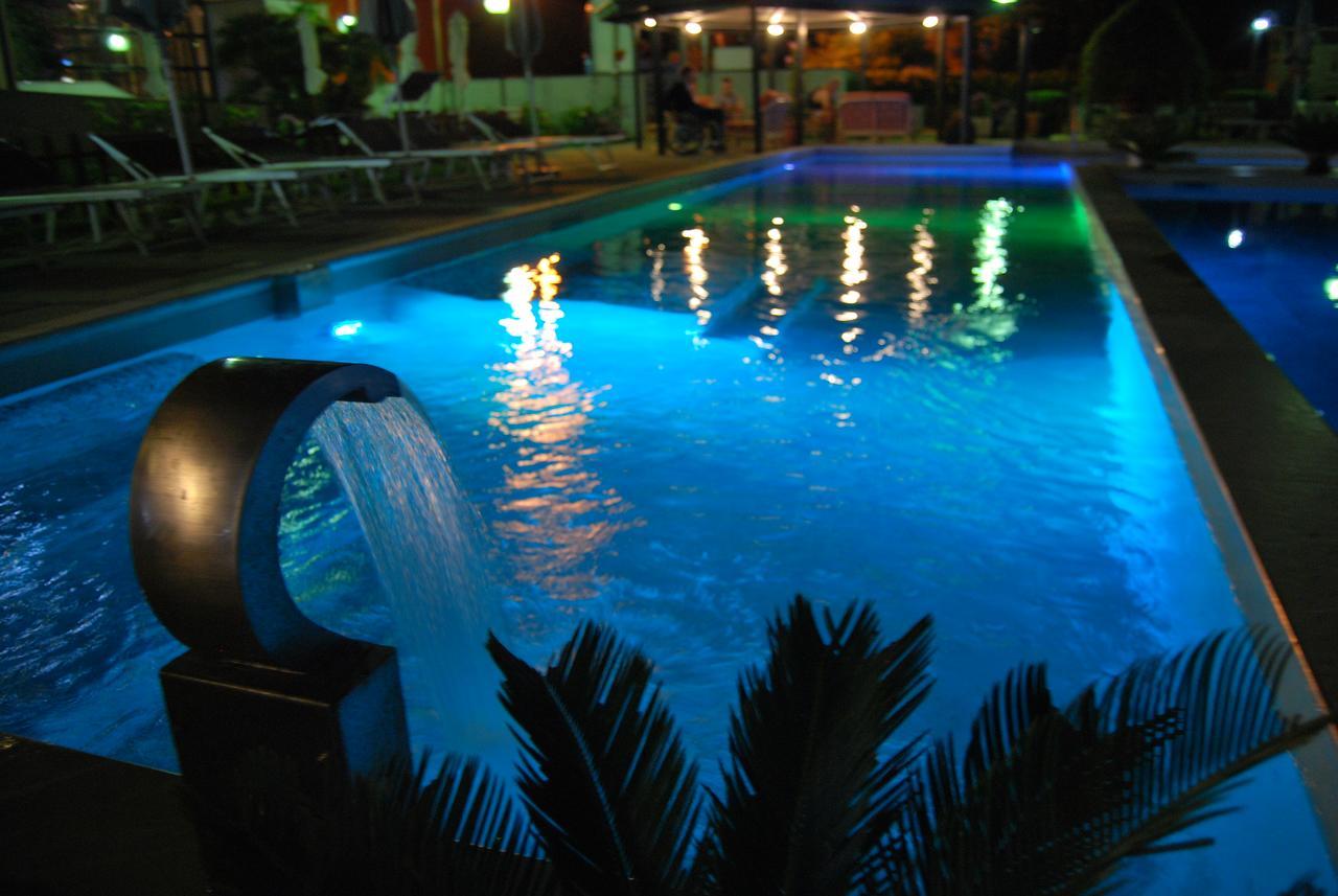 River Park Hotel Амеля Екстериор снимка